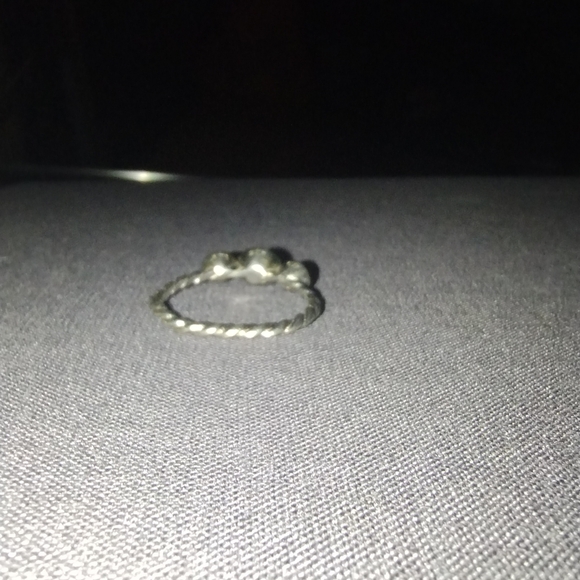 🦋🏵️🦋Silver Plated Lab Created Ruby Ring - Picture 3 of 6